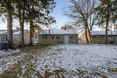 1042 S Hampton Rd, Columbus, OH 43227 - photo 7