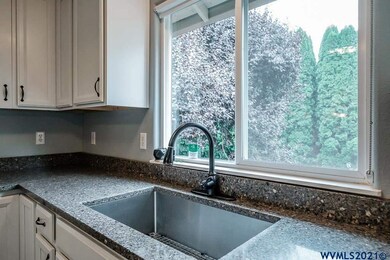 922 Sagrada Loop N, Keizer, OR 97303 - photo 7