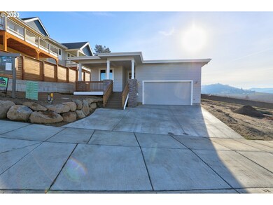 402 W 21st St, the Dalles, OR 97058 - photo 3