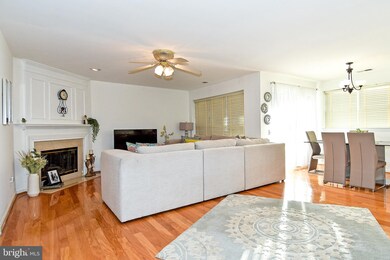 9262 Cardinal Forest Ln unit 101, Lorton, VA 22079 - photo 4