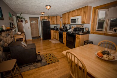 22 Chase Ave, Mexico, ME 04257 - photo 5