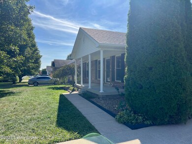 319 Forest Ridge Dr, Mount Washington, KY 40047 - photo 5