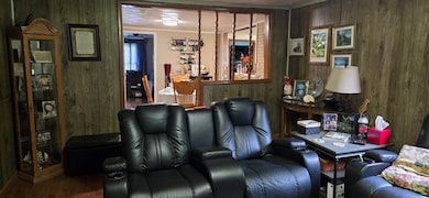 354 Doty Branch, Mc Dowell, KY 41647 - photo 5