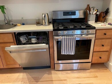 32 Masonic St unit 1, Northampton, MA 01060 - photo 3