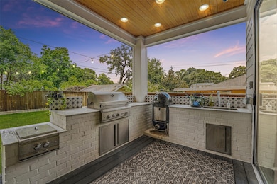 2010 Chippendale Rd, Houston, TX 77018 - photo 7