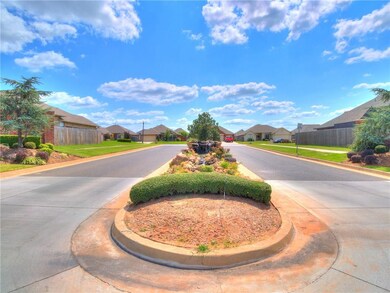 2612 SE 6th Cir, Moore, OK 73160 - photo 3