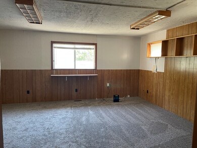 2111 28th St, Great Bend, KS 67530 - photo 4