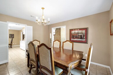 26007 Woodglen Dr, Spring, TX 77386 - photo 5