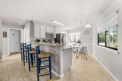 6-web-or-mls-285-payne-st-21a
