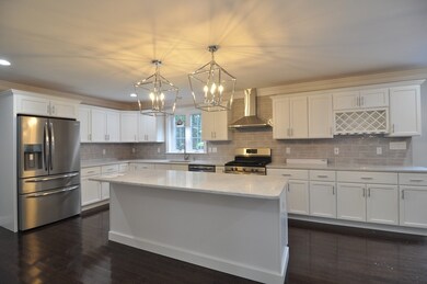 104 Pleasant St, Dunstable, MA 01827 - photo 4