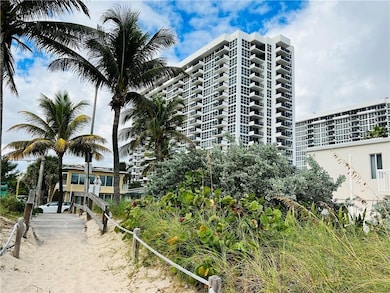 Silver Thatch Atlantic Plaza unit 1416, Pompano Beach, FL 33062 - photo 4