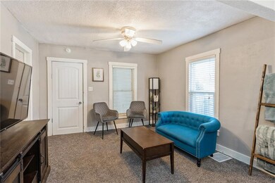 4001 7th St, Des Moines, IA 50313 - photo 5