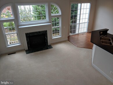 9247 Laurel Ridge Crossing Rd, Lorton, VA 22079 - photo 5