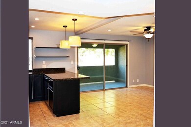 Kitchen/Living w Covered Patio