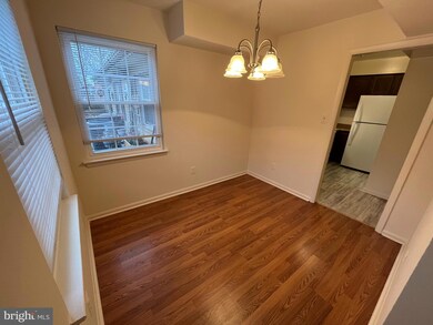 9751 Hagel Cir unit 50/E, Lorton, VA 22079 - photo 3