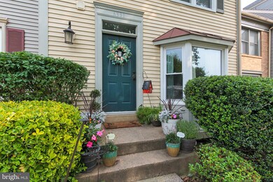 6331 Mary Todd Ct, Centreville, VA 20121 - photo 3