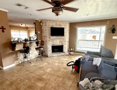 4800 Heathrow Ln, Alvin, TX 77511 - photo 4
