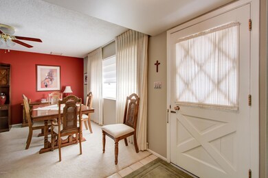 002_Entry and Dining Room
