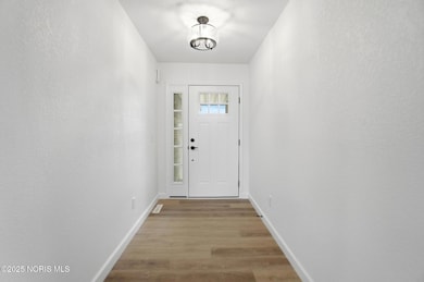 1742 Dolly Dr, Bowling Green, OH 43402 - photo 3