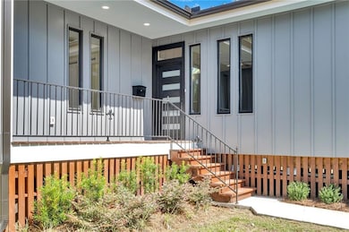 6100 Duplessis St, New Orleans, LA 70122 - photo 3