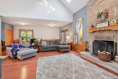 1575 Benton St, Crete, IL 60417 - photo 7