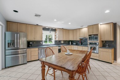 118 Marigold Ln, Milford, PA 18337 - photo 7