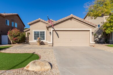 Great curb appeal w/ fresh paint