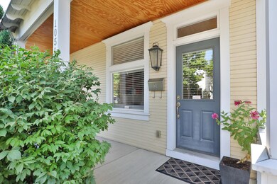 1050 Hamlet St, Columbus, OH 43201 - photo 3