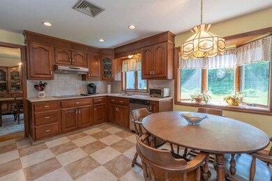 25 Crystal Dr, Stoneham, MA 02180 - photo 7