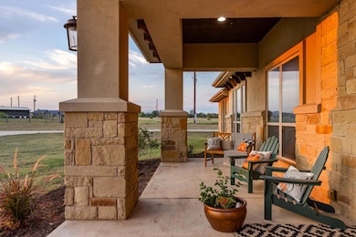 209 Stonehouse Dr, Liberty Hill, TX 78642 - photo 4