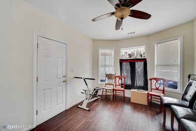 112 N Saint James St, Waukegan, IL 60085 - photo 4