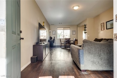 6696 Crystal Run Ln, Las Vegas, NV 89122 - photo 4