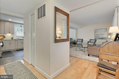 9827 Rand Dr, Burke, VA 22015 - photo 5