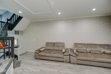 05-Living Room