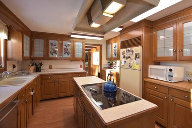 11 Winsor Ln, Johnston, RI 02919 - photo 6