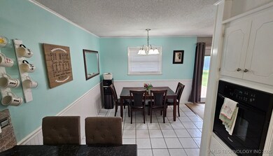 1633 S 3rd St, Broken Arrow, OK 74012 - photo 6