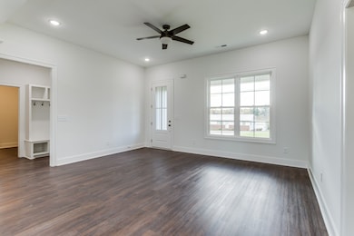 812 W End Ave, McMinnville, TN 37110 - photo 7