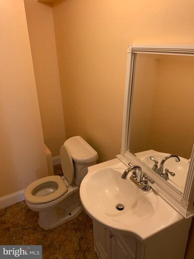 13100 N Point Ln, Laurel, MD 20708 - photo 6