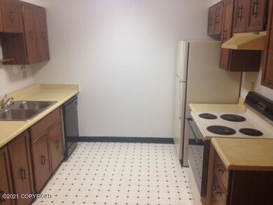 Kitchen UNIT 4