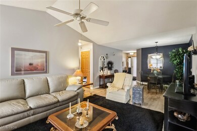 1484 Waters Edge Dr unit 2A, Akron, OH 44313 - photo 6