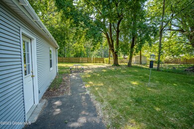 38 Sherwood Dr, Latham, NY 12110 - photo 4