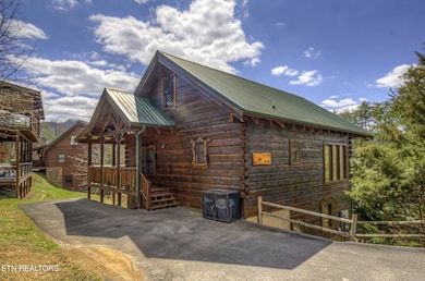 3223 White Falcon Way, Pigeon Forge, TN 37863 - photo 3