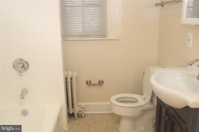 1805 Bolton St unit 2, Baltimore, MD 21217 - photo 6
