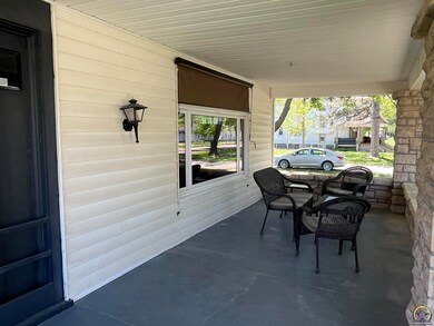 534 S Main St, Rossville, KS 66533 - photo 3