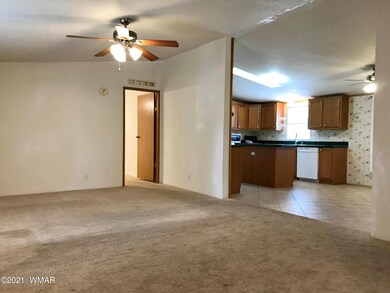 340 E Reidhead St, Show Low, AZ 85901 - photo 3