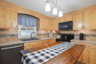 12 Sagewood Cir, Attleboro, MA 02703 - photo 3