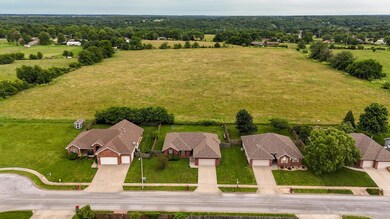 341 Meadowgate Dr-1