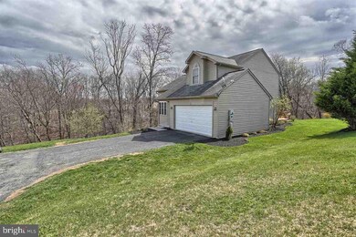 735 Harvest Dr, Harrisburg, PA 17111 - photo 2