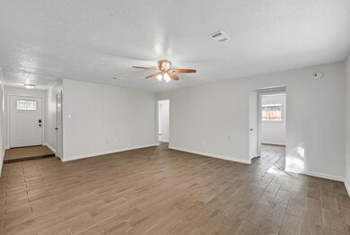 16314 Forest Bend Ave, Friendswood, TX 77546 - photo 2