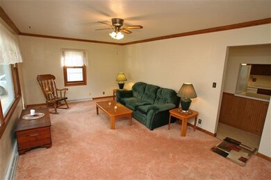 1811 W Happy Hollow Rd, Janesville, WI 53546 - photo 2